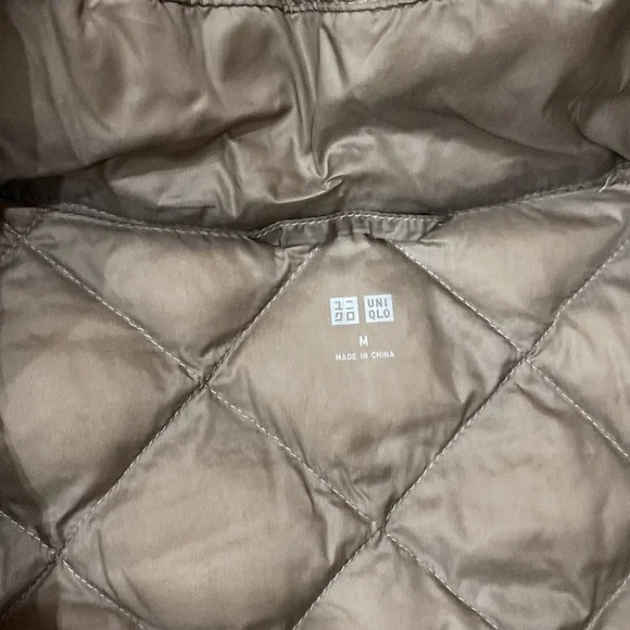 Uniqlo brown packable puffer - Picture 3 of 4
